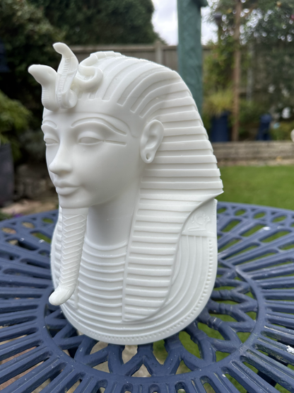 Tutankhamun Mask – Resin Bust (Unpainted Showpiece)