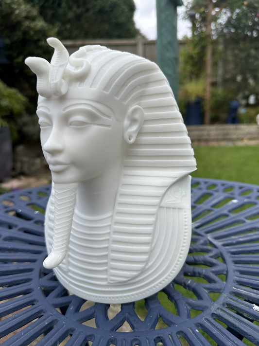 Tutankhamun Mask – Resin Bust (Unpainted Showpiece)