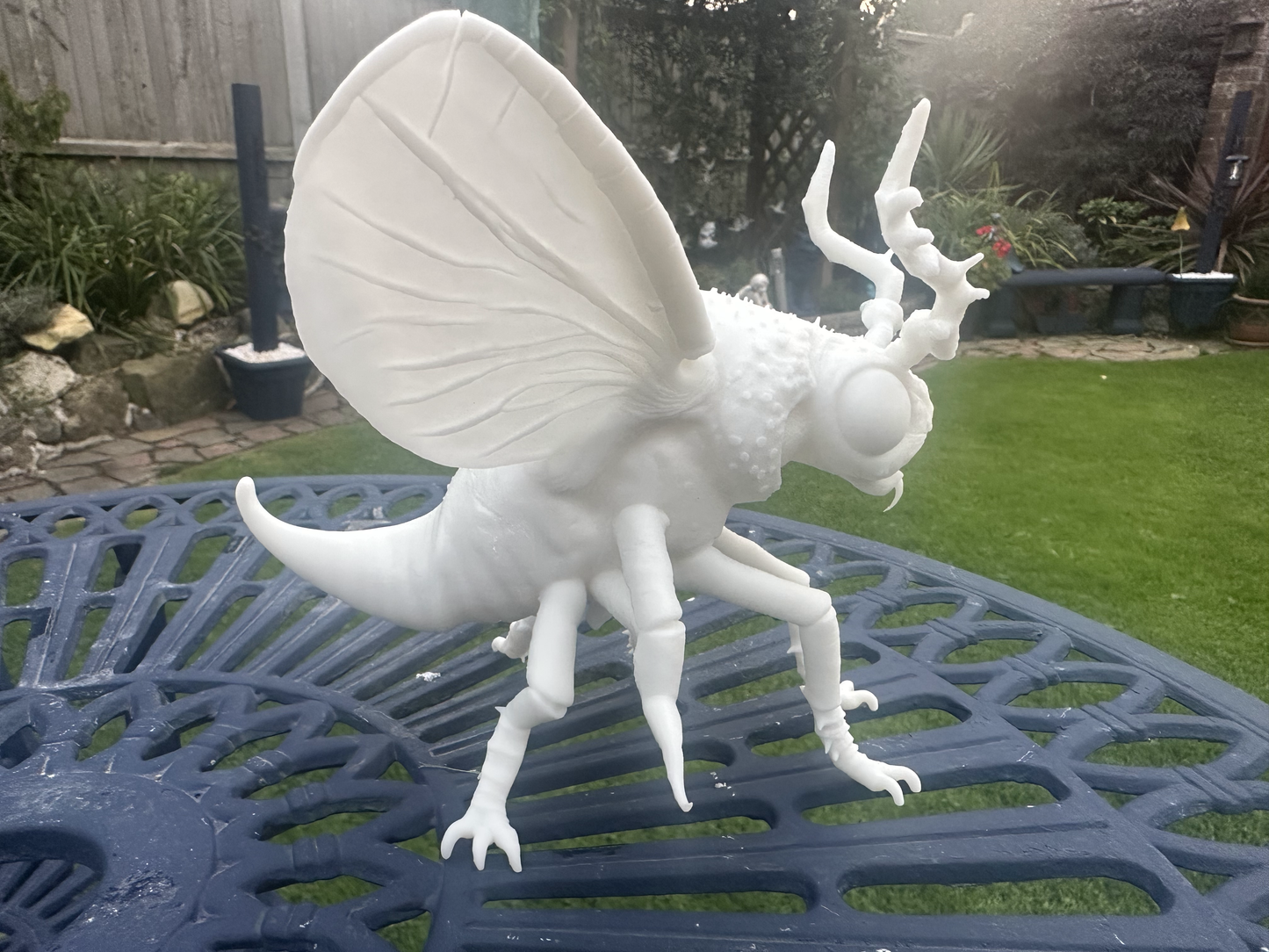 Demonic Insect / Fly Monster – XL Resin Fantasy Showpiece / Collector Statue