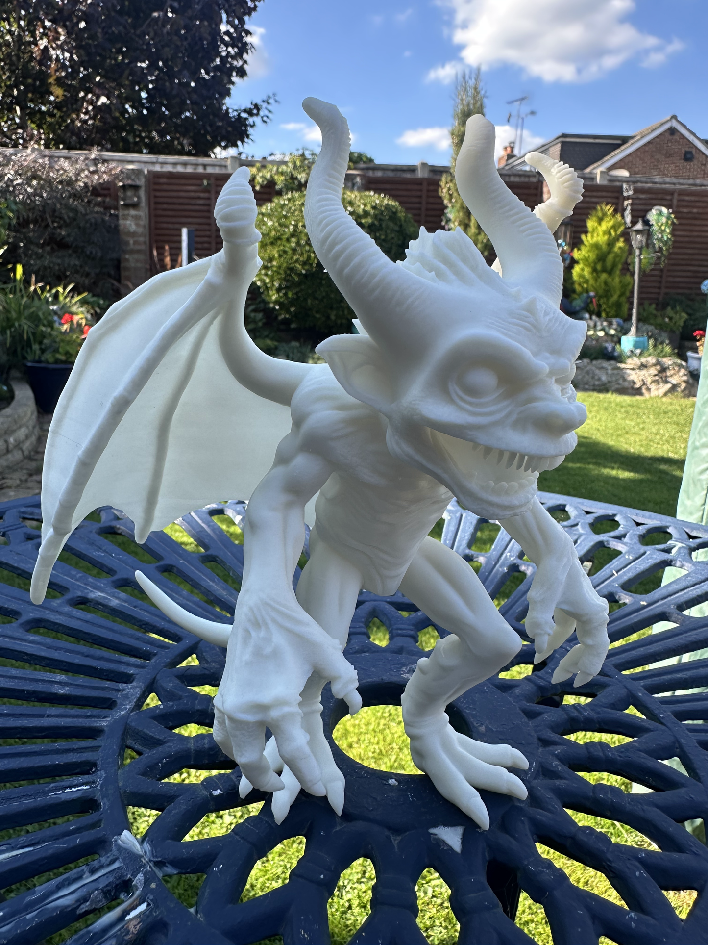 Grotesque Gargoyle – XL Resin Fantasy Showpiece / Collector Statue